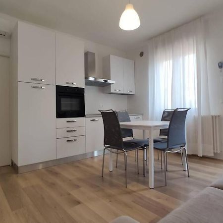 Appartamento DELTA D Piazza Marina- 50 MT dal mare - JESOLO Esterno foto